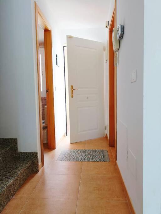 Вилла Casa Familiar A Pie De Piscina Вера Экстерьер фото