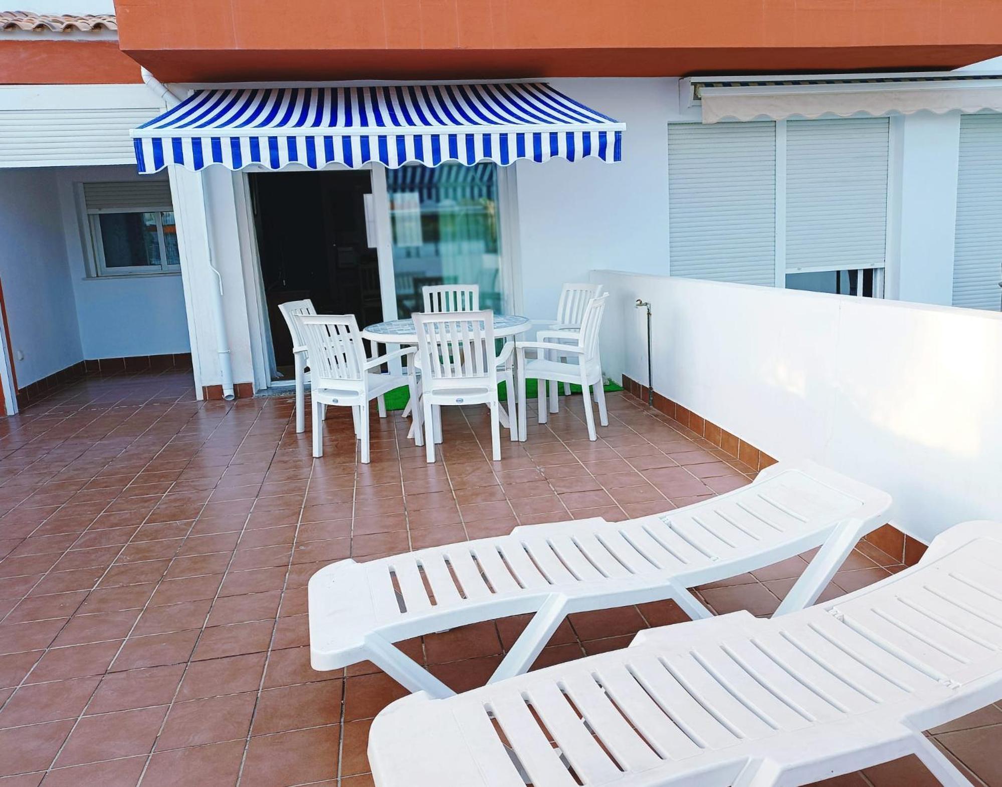 Вилла Casa Familiar A Pie De Piscina Вера Экстерьер фото